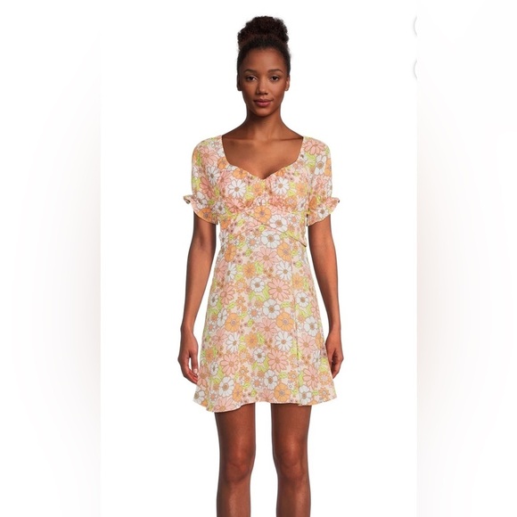 Madden NYC Juniors’ Peasant Dress with Puff Sleeves and Back Tie, Size L - Picture 1 of 12